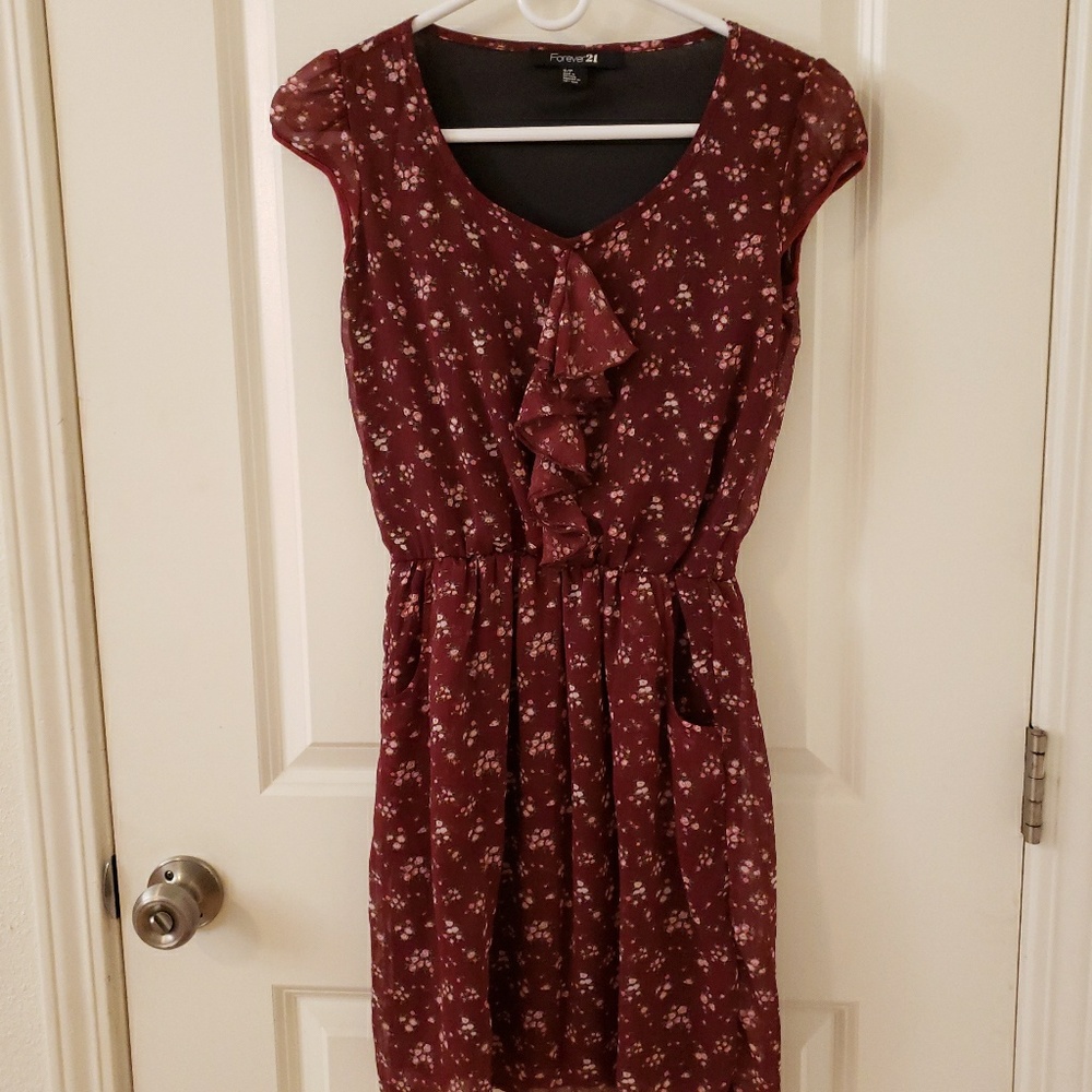 F21 Floral Dress with Pockets! Petite Small
